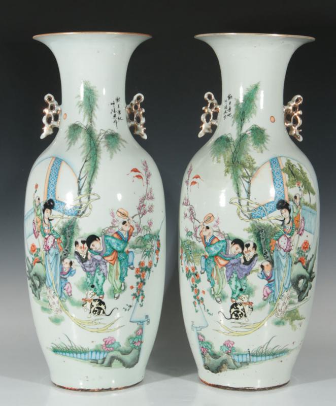A PAIR 19TH C. CHINESE 23-INCH EXPORT PORCELAIN VASES