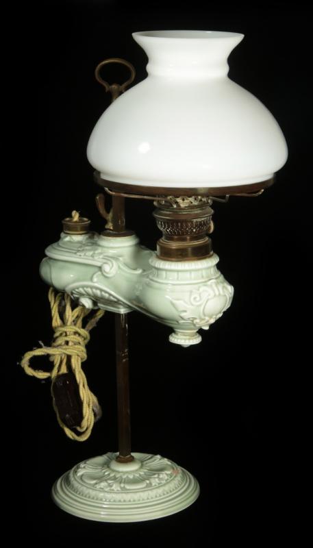 A PORCELAIN KOSMOS FONT HARVARD STUDENT LAMP 