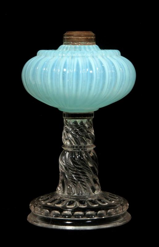 A 19TH CENTURY BANBURY OPALESCENT OIL LAMP