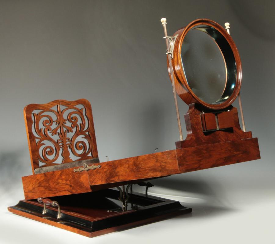 AN H.J. LEWIS DELUXE STEREO GRAPHOSCOPE VIEWER