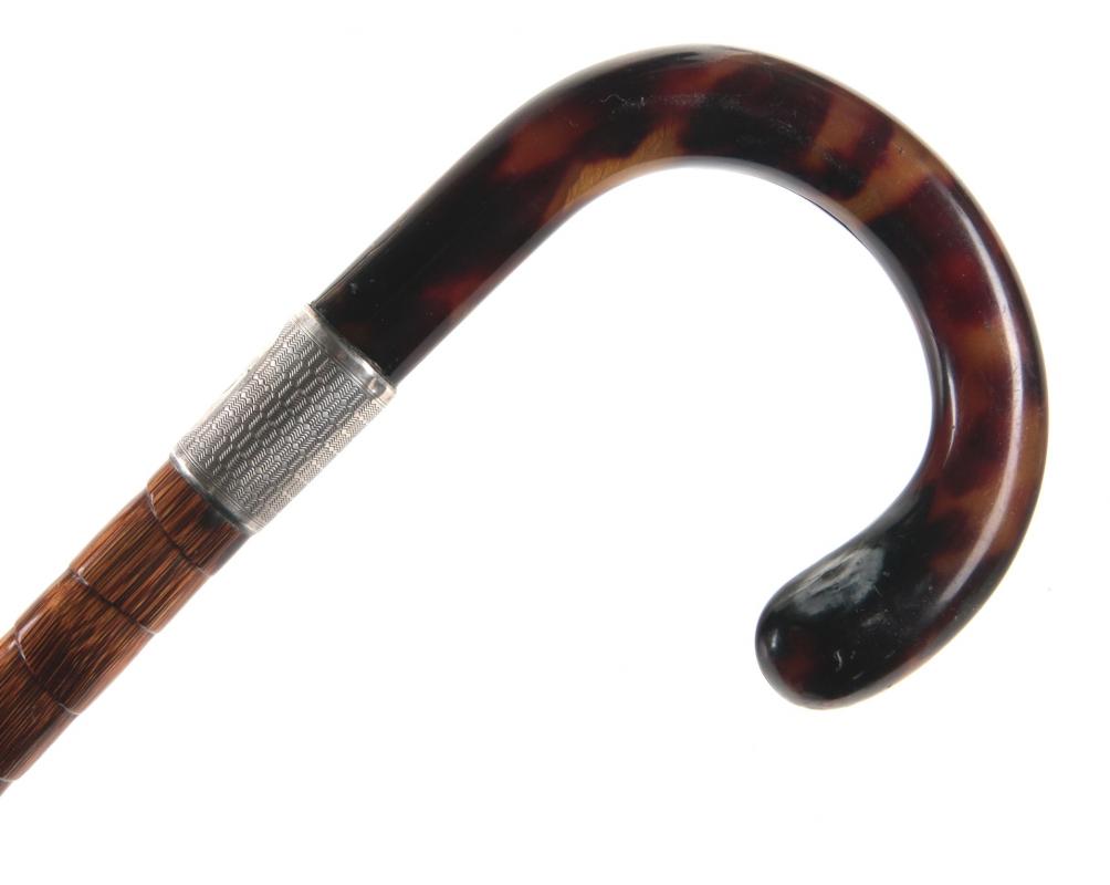 CIRCA 1900 ENGLISH HORN HANDLE CANE WITH STERLING