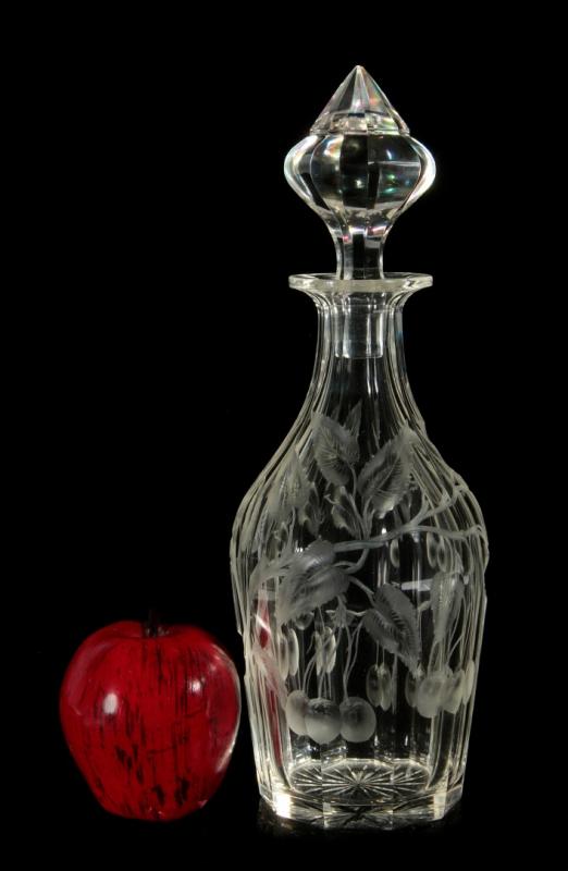  A FINE ENGRAVED DECANTER WITH CHERRIES