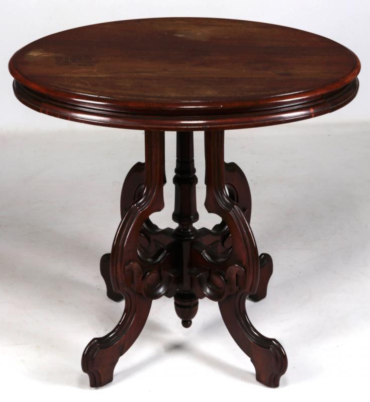 A 19TH CENTURY AMERICAN OVAL WOOD TOP PARLOR TABLE