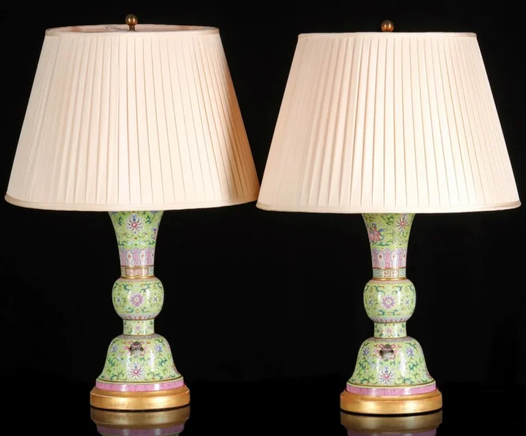 PAIR ANTIQUE CHINESE PORCELAIN VASES NOW TABLE LAMPS