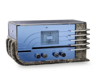 Walter Dorwin 
Teague Design 
for Spartan Radio  SOLD $2600